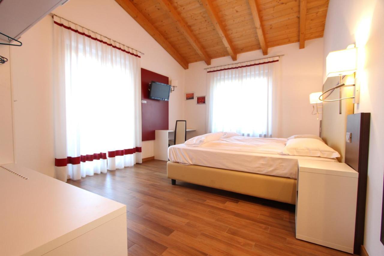 Thai Orchidee Restaurant&Rooms Garda  Luaran gambar